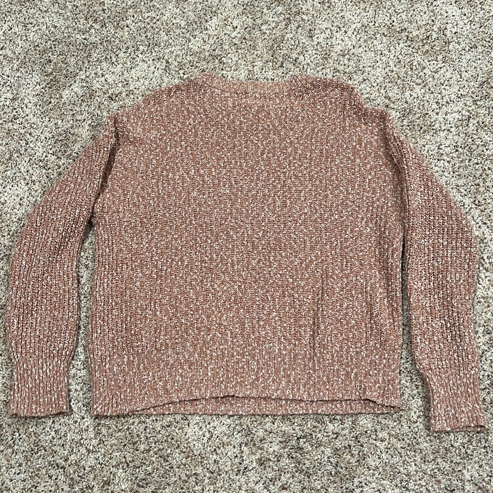 Universal Thread-Sweater - Picture 2 of 3